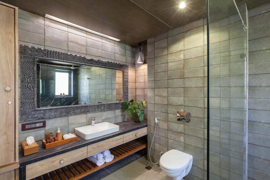 Soul Tree Villa 50 Super Luxury Villa With Heated Plunge Pool And Jacuzzi Lavasa Exterior photo